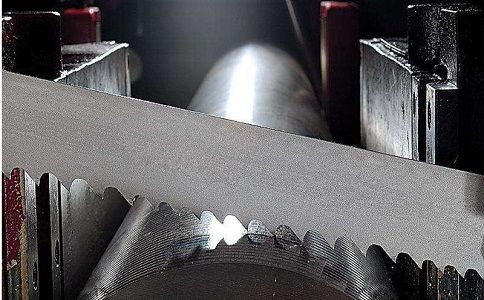 恩施双金属带锯条锯切割金属工件过程中产生的金属屑需如何合理处理？